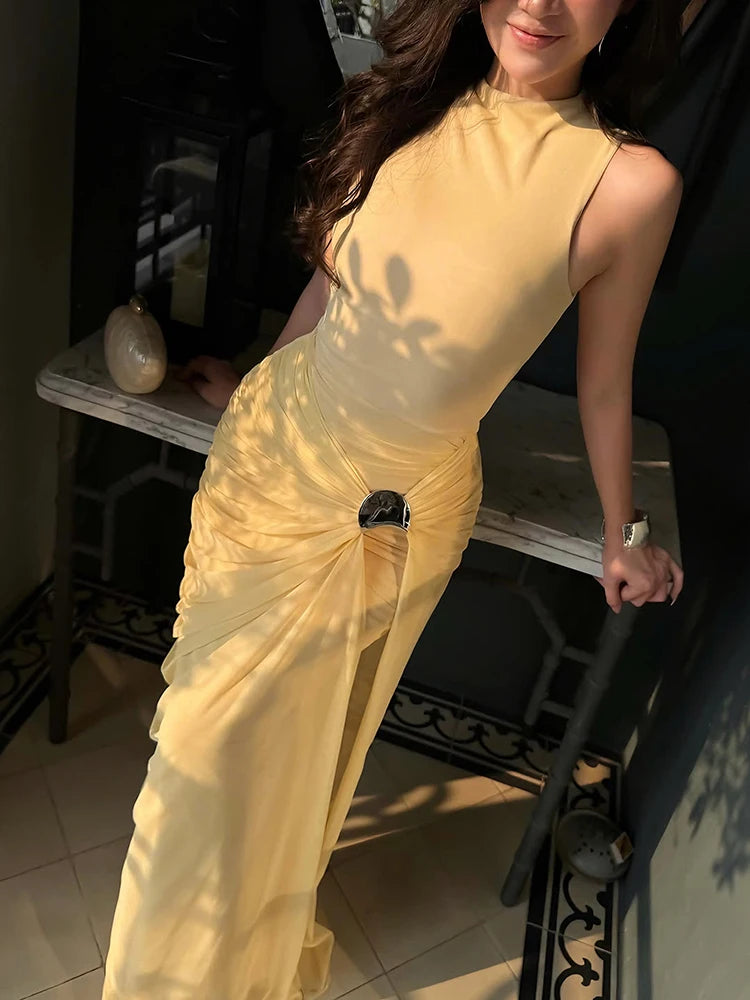 Metal Decoration Maxi Dress Women o-Neck Sleeveless Folds Skinny Elegant Fashion Summer Party Chic Vacation Vestidos