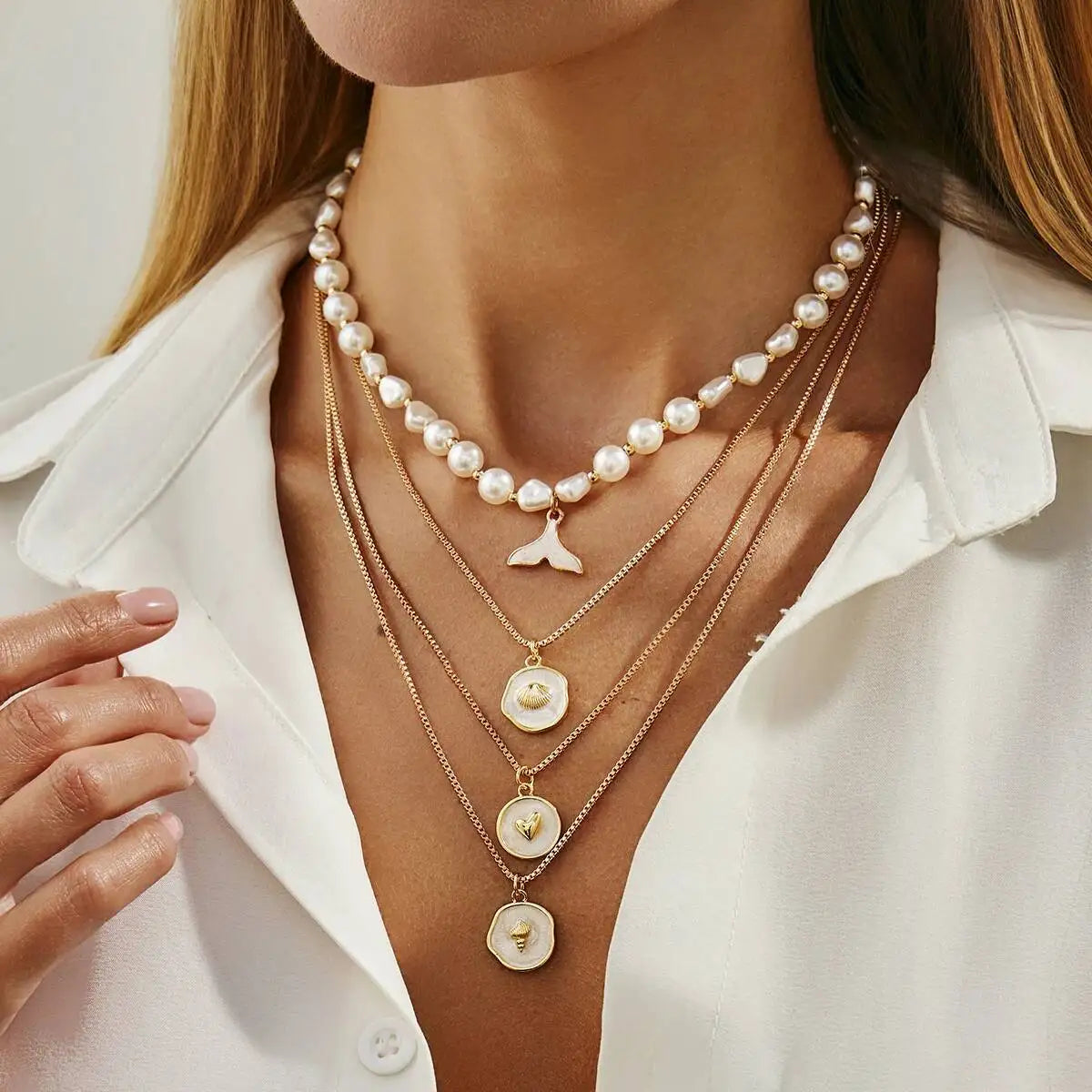 4Pcs/Set Bohemia Imitation Pearl Fishtail Pendant Chokers Necklace for Women Y2K Exquisite Beaded Neck Chain Jewelry Set