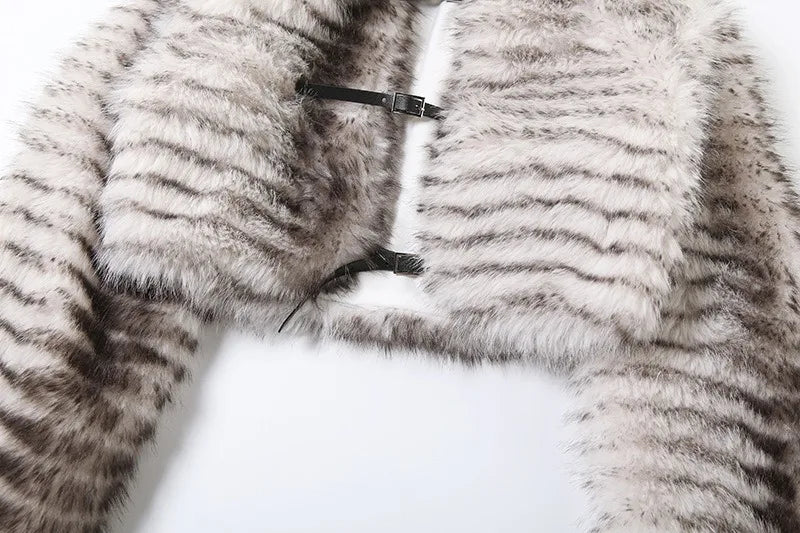 Metal Leather Buckle Faux Fur Crop Jacket Woman Streetwear Fashion Sexy Winter Coats 2025 New Arrivals