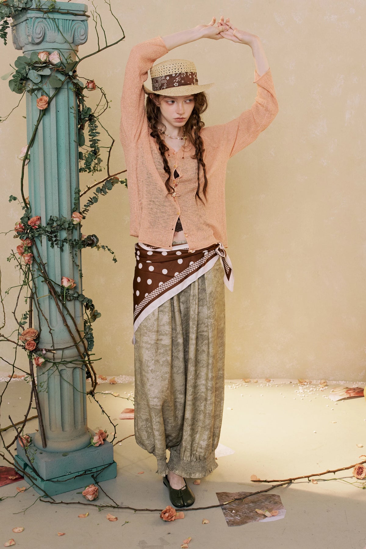 Women's Casual Long Sleeve Knitwear with V Neck Button, Cropped Slim Fitted Tee for Everyday, Chic Basic Solid Knit Top