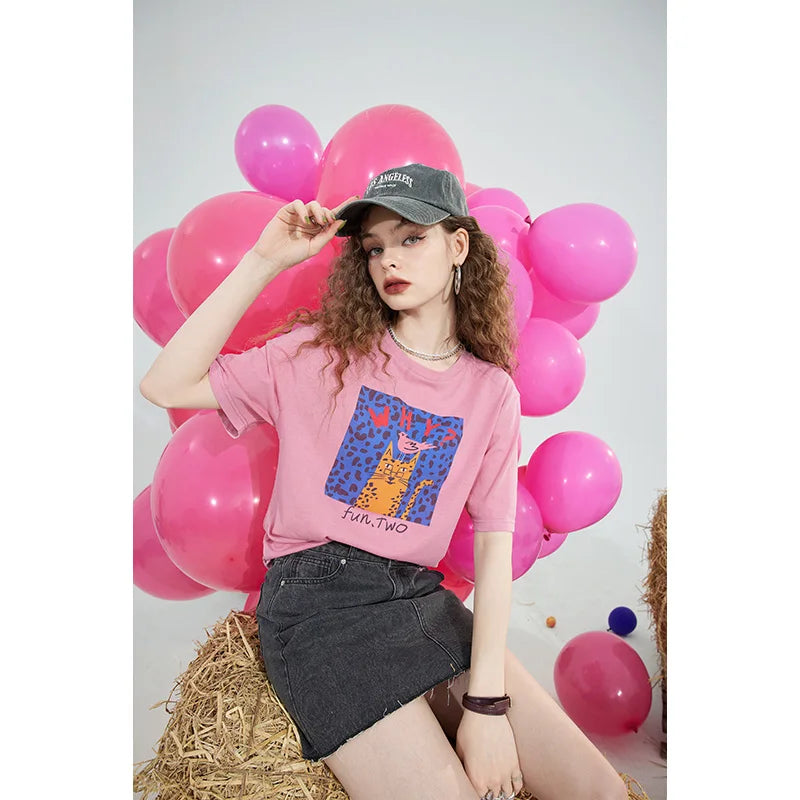 Cartoon Cat Print T-Shirt for Women, Cute Graphic Tee with Fun Text Detail, Casual Pink Summer Top for Daily Outfits