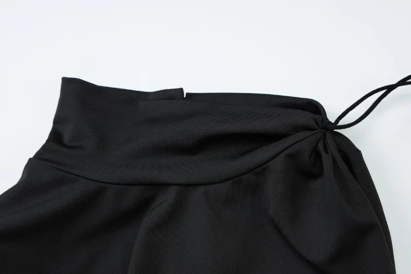 Sexy Black Twisted Sleeveless Tops Woman Clothing Fashion 2025 Summer Tight Fitted Cropped Tank Tops