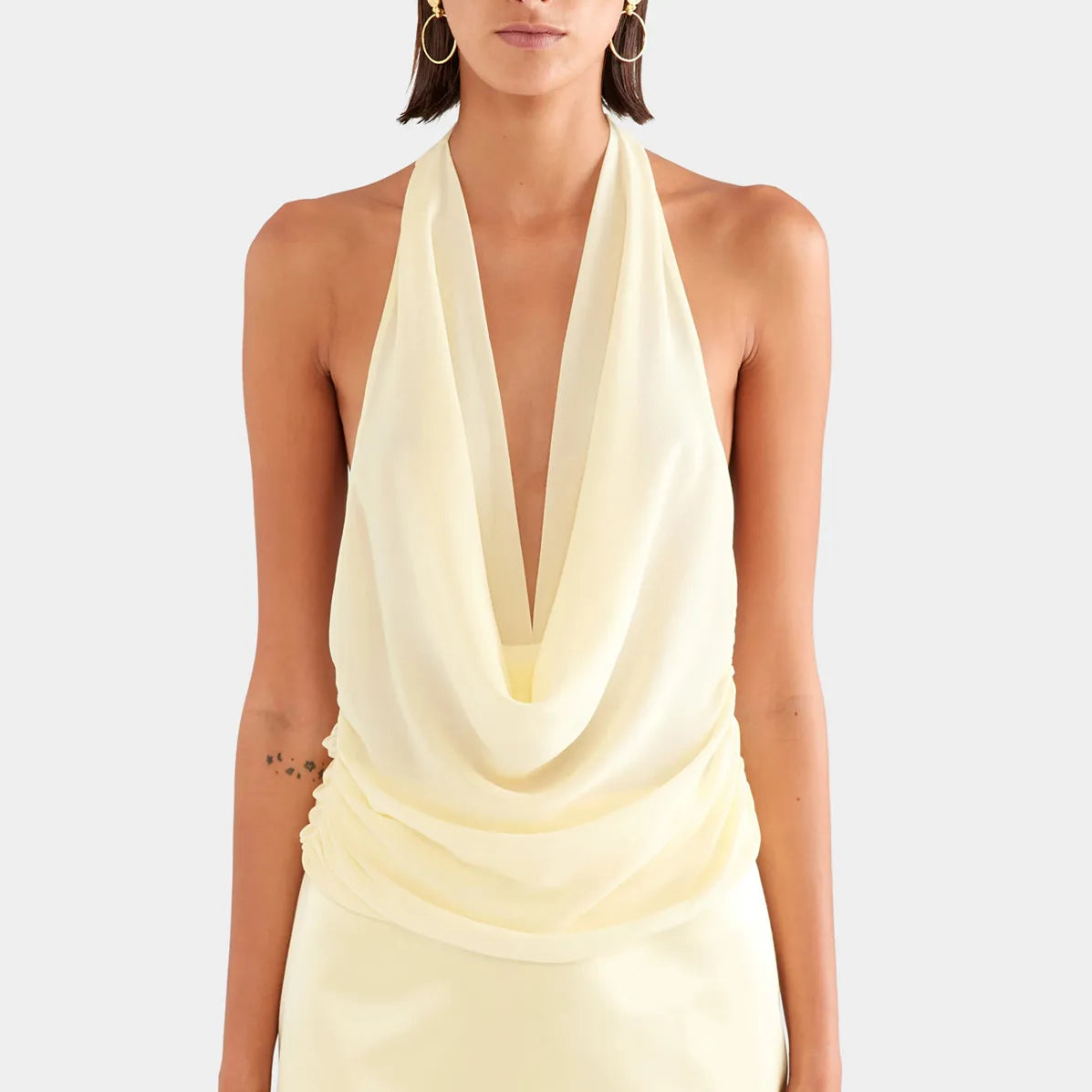 Women Trendy Halter Tops Summer Ruched Cowl Neck Backless Sleeveless Shirts for Streetwear Aesthetic Grunge Clothes