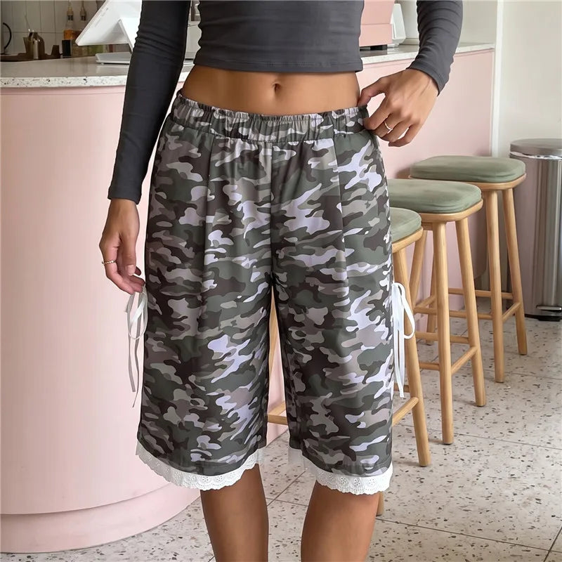 Women Bermuda Shorts Camo Plaid Print Elastic Waist Lace Trim Bow Decor Loose Baggy Knee Length Casual Street Shorts