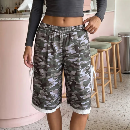 Women Bermuda Shorts Camo Plaid Print Elastic Waist Lace Trim Bow Decor Loose Baggy Knee Length Casual Street Shorts