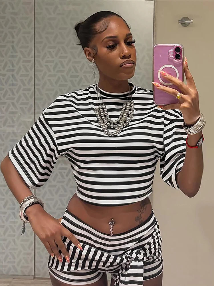 Stripe Print 2 Piece Set Woman o-Neck Half Sleeve Crop Tops+Bandage Taseel Mini Shorts High Street Fashion Outfits