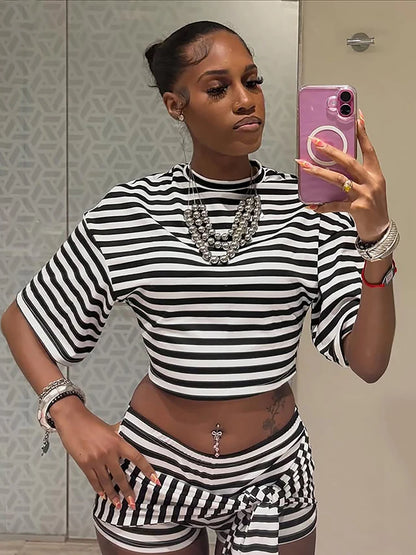 Stripe Print 2 Piece Set Woman o-Neck Half Sleeve Crop Tops+Bandage Taseel Mini Shorts High Street Fashion Outfits