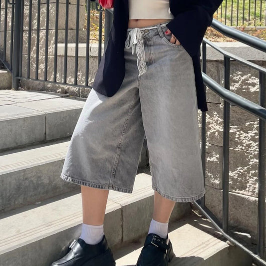 Women Long Baggy Jean Shorts Y2k Vintage Straight Leg Casual Knee Length Denim Bermuda Shorts Jorts with Pockets