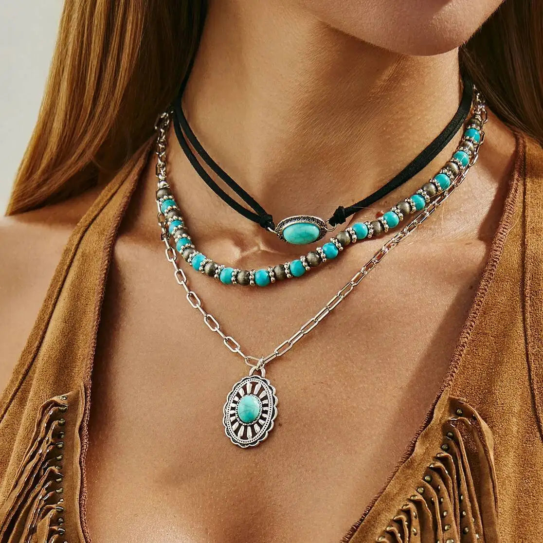 4Pcs/Set Bohemia Imitation Pearl Fishtail Pendant Chokers Necklace for Women Y2K Exquisite Beaded Neck Chain Jewelry Set