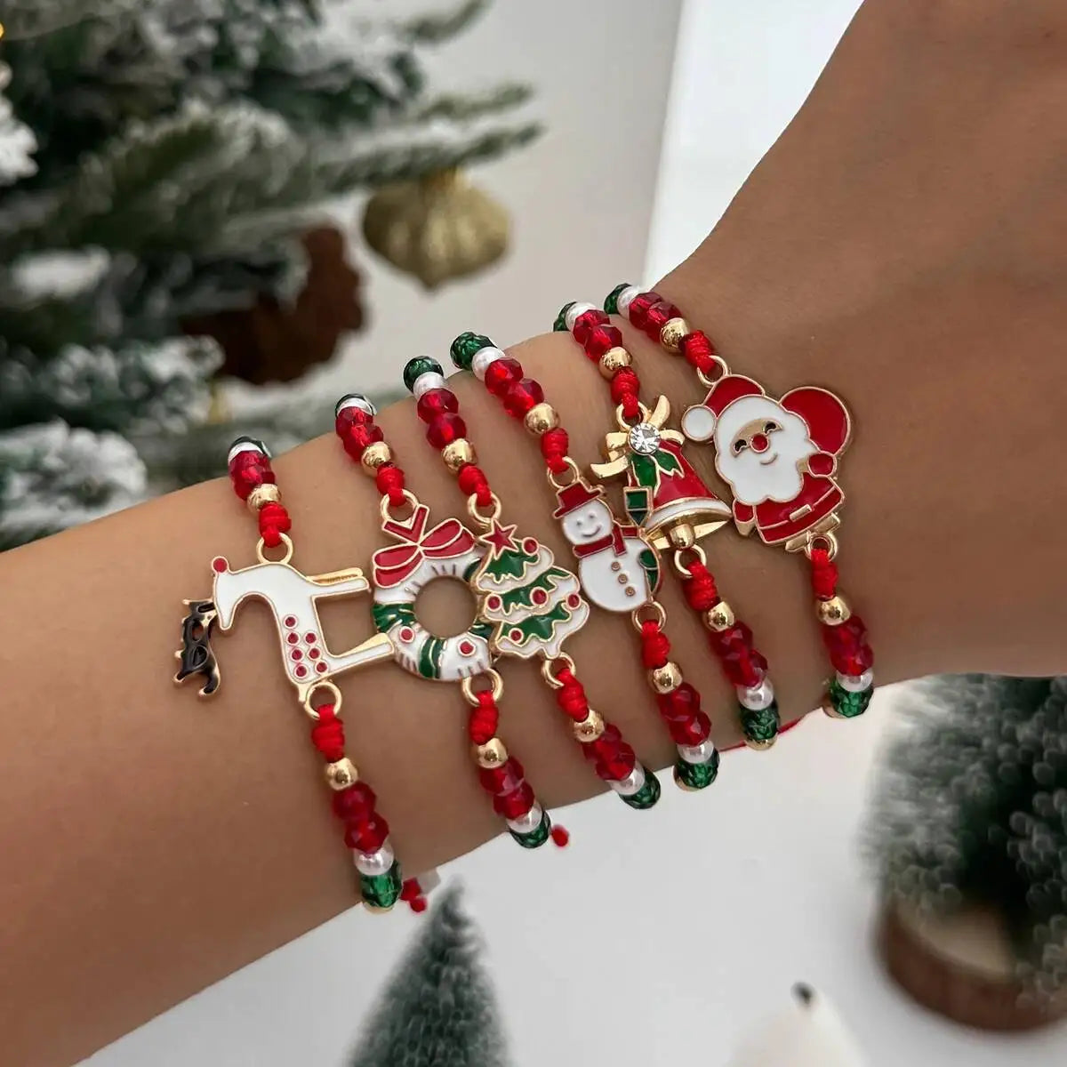 6Pcs/Set Santa Claus Snowflake Christmas Tree Pendant Bracelet Women Cute Adjustable Rope Chain Crystal Beaded Bracelet