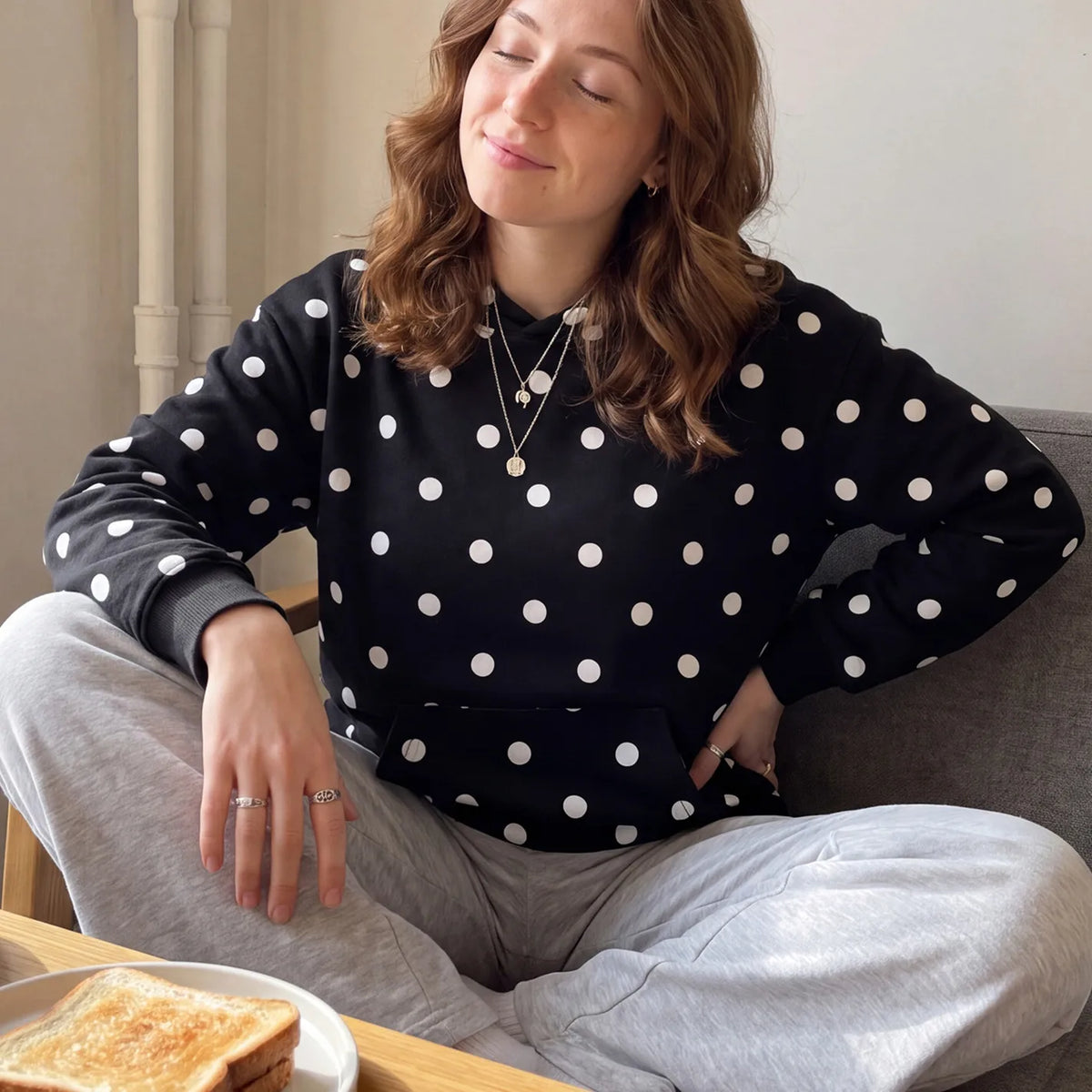 Women Polka Dot Print Oversized Hoodie Long Sleeve Kangaroo Pocket Casual Hooded Sweatshirt Autumn Daily Pullover Tops
