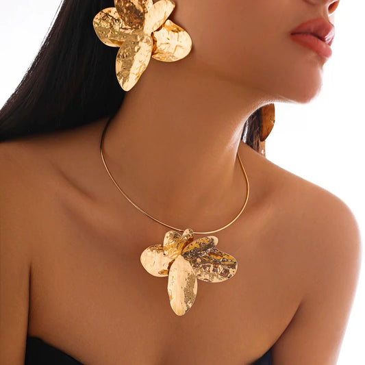 Exaggerated Punk Large Flower Torques Necklace Petal Stud Earrings for Women Grunge Jewelry Set Steampunk Party Gift