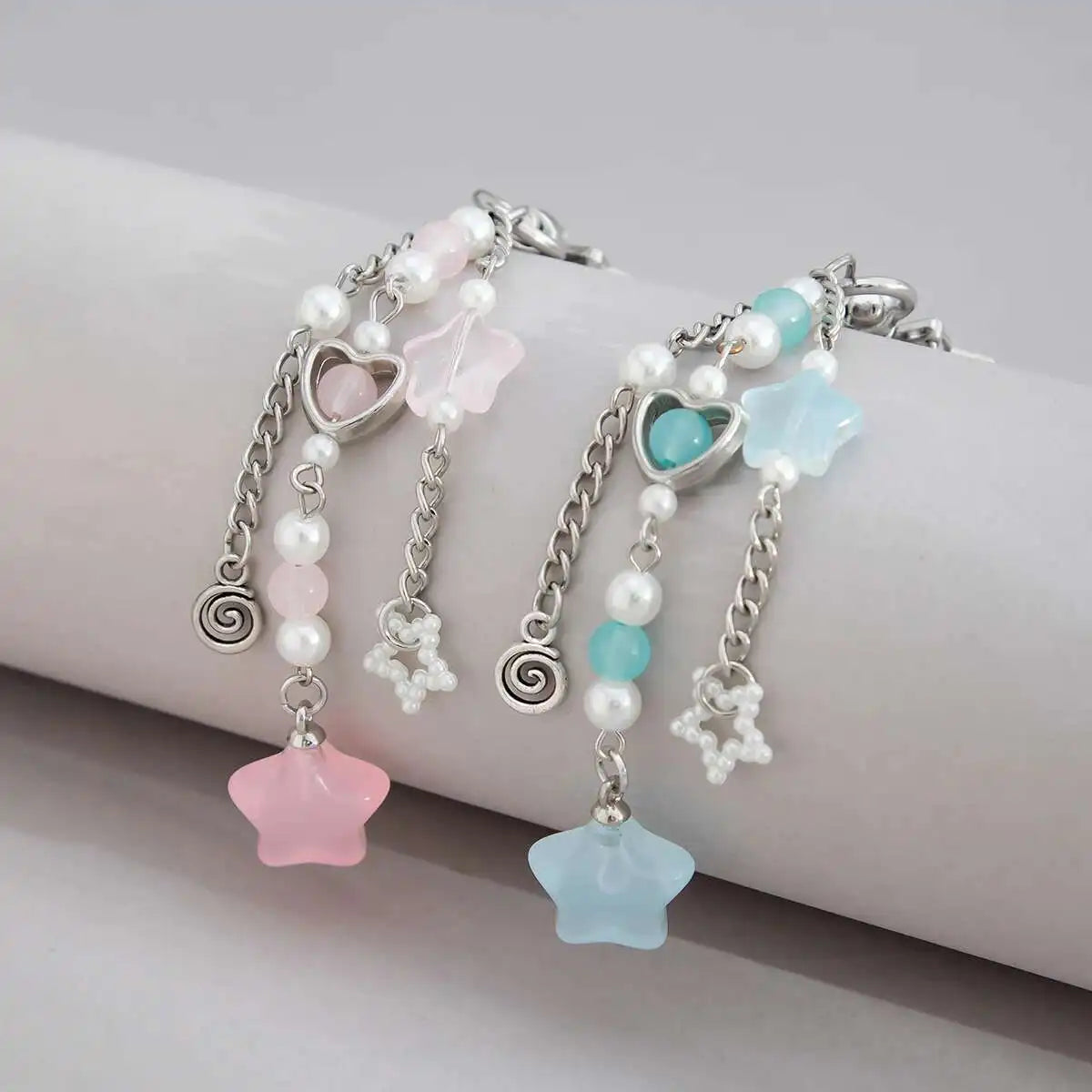 Y2K 2025 New Korean Fashion Strawberry Bow Keychains Heart Pendant Keyring Ins Aesthetic Holder Bag Pendant Accessories