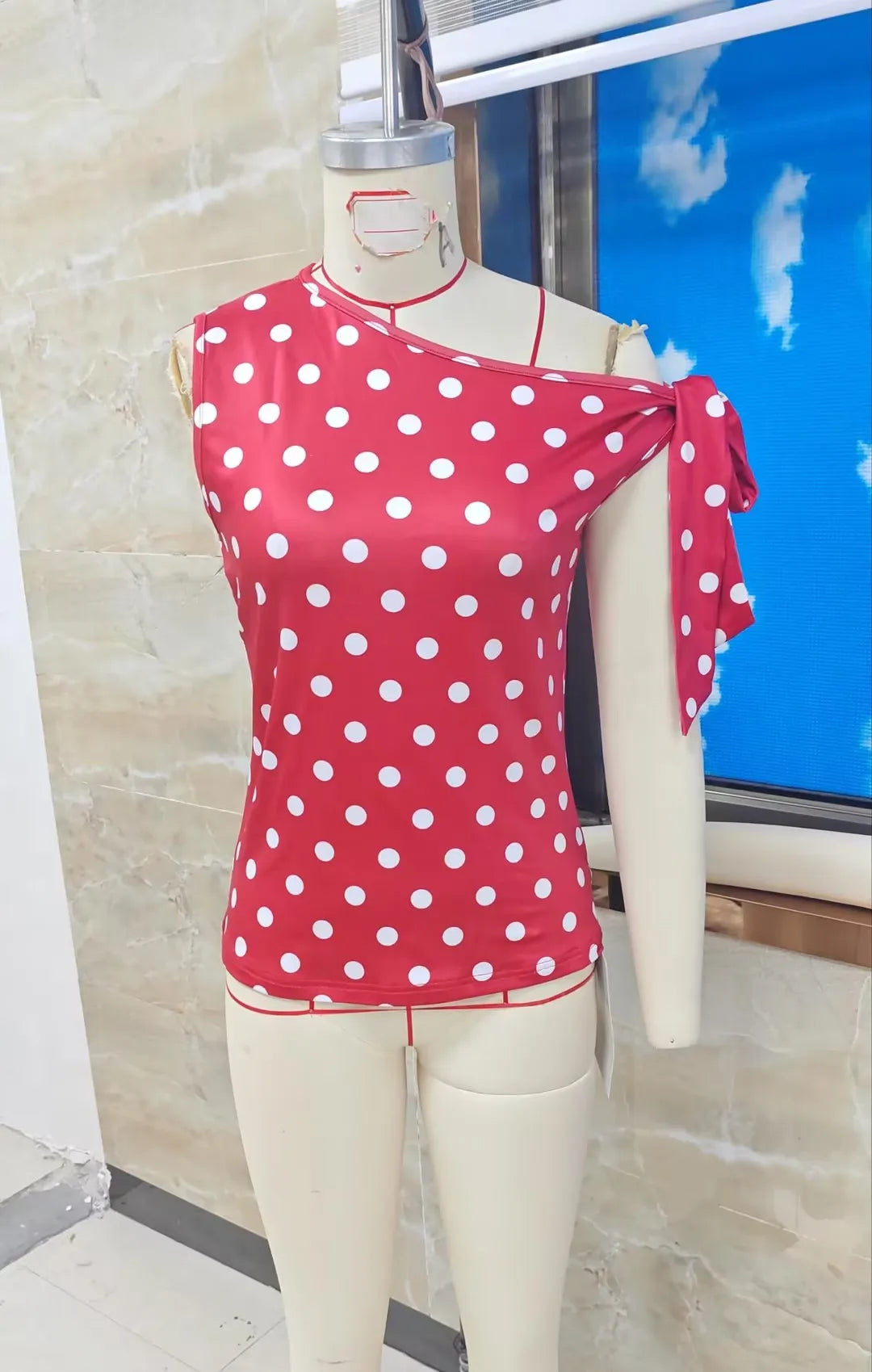 Elegant Polka Dot One Shoulder Top for Women Tie Detail Slim Fit Ruched Casual Summer Daily Wear Streetwear Party Outfit