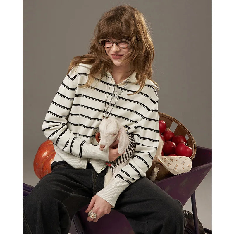 2025 Autumn New Arrivals Casual Classic Soft Navy Collar Silver Zipper Striped Knitted Cardigan For Woman