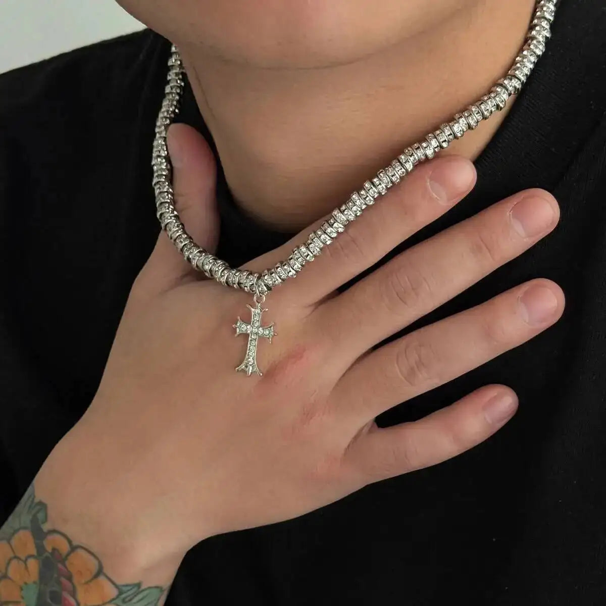 Gothic Jesus Cross Pendant Necklace Men Hip Hop Retro Rhinestone Circular Beaded Choker Necklace Couple Jewelry Gifts