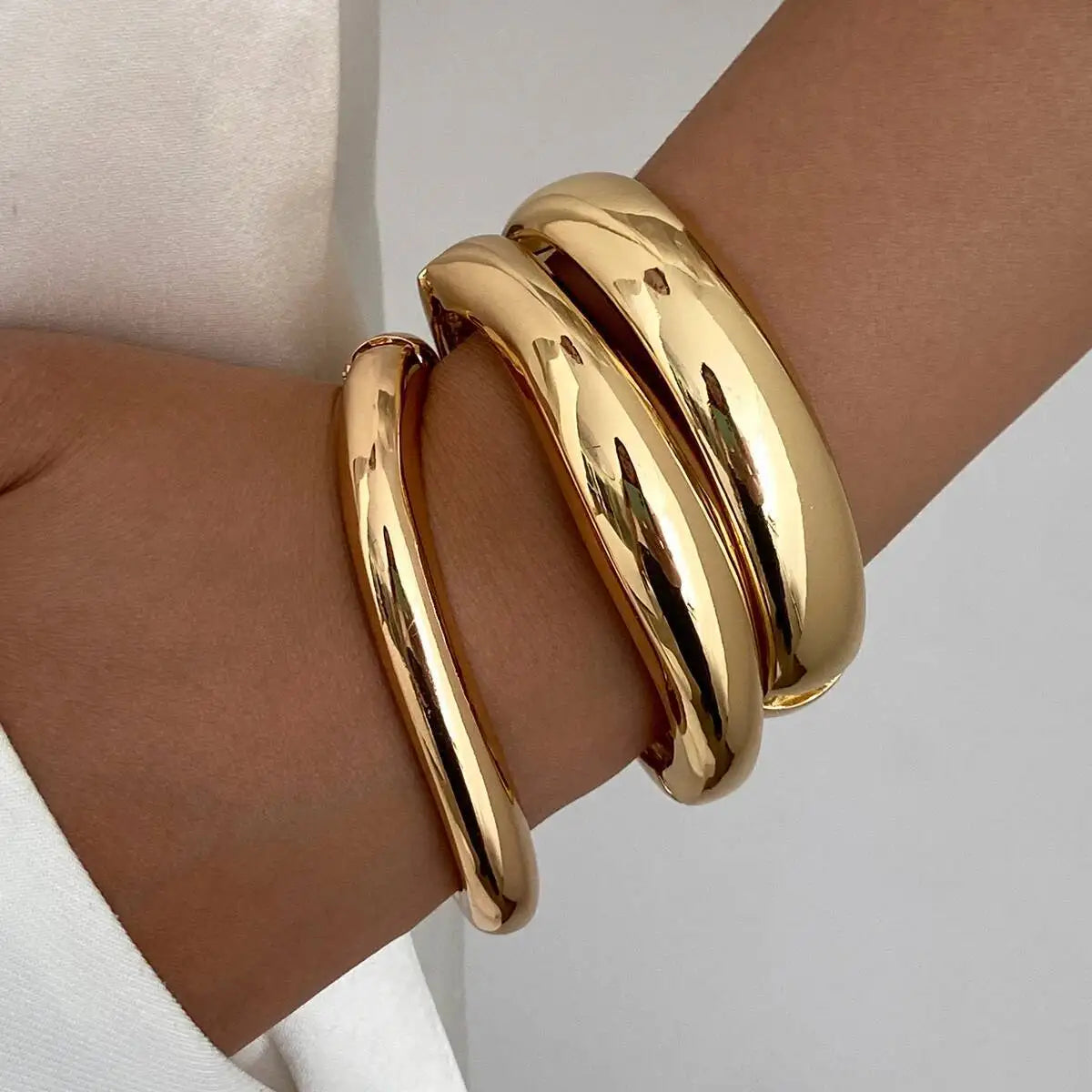 3 Styles Irregular Geometric Stackable Bracelets for Women Fashion Glossy Gold Color Spring Opening Bangle Party Jewelry