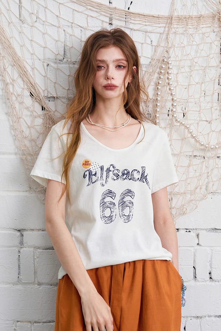 "66" Number Print Ruched Baby Tee, Curved Hem Fitted T-Shirt
