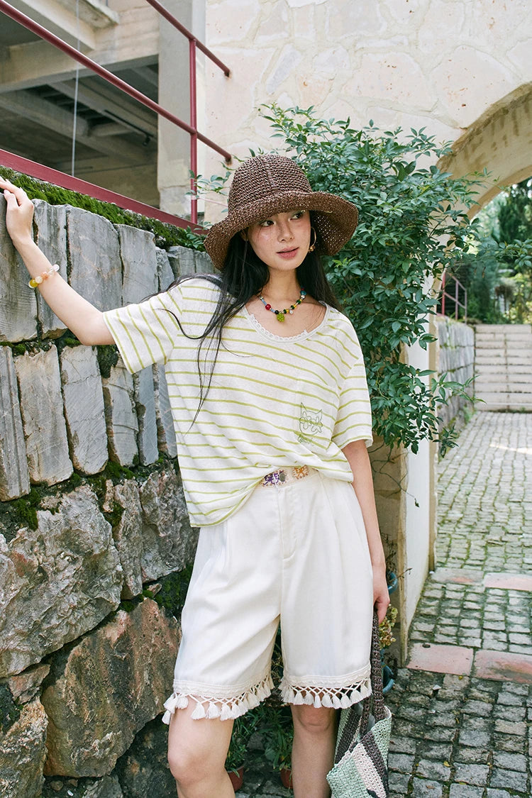 Women's Minimal Striped T‑Shirt with Embroidered Cat Pocket Detail, Short Sleeve Regular Tee for Summer, Soft Daily Wear