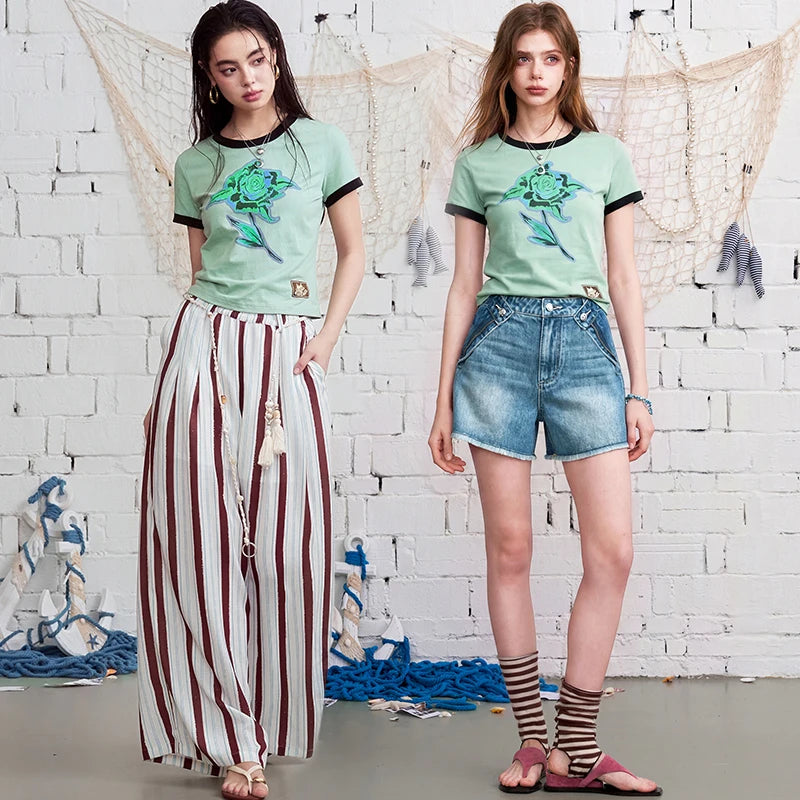 Women's Rose Print Cropped Ringer T-Shirt Color-Block Trim Baby Tee Short Sleeve Casual Fit Top