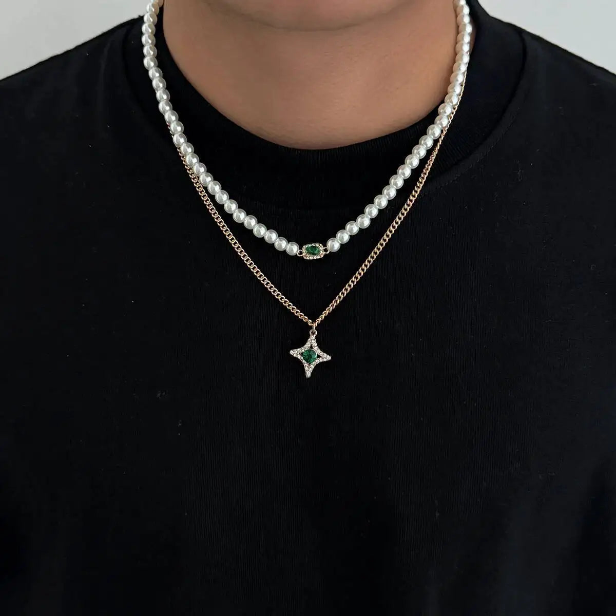 Fashion Luxury Four-Pointed Star Rhinestone Pendant Necklace for Men Boho Exquisite Imitation Pearl Chain Necklace Jewelry