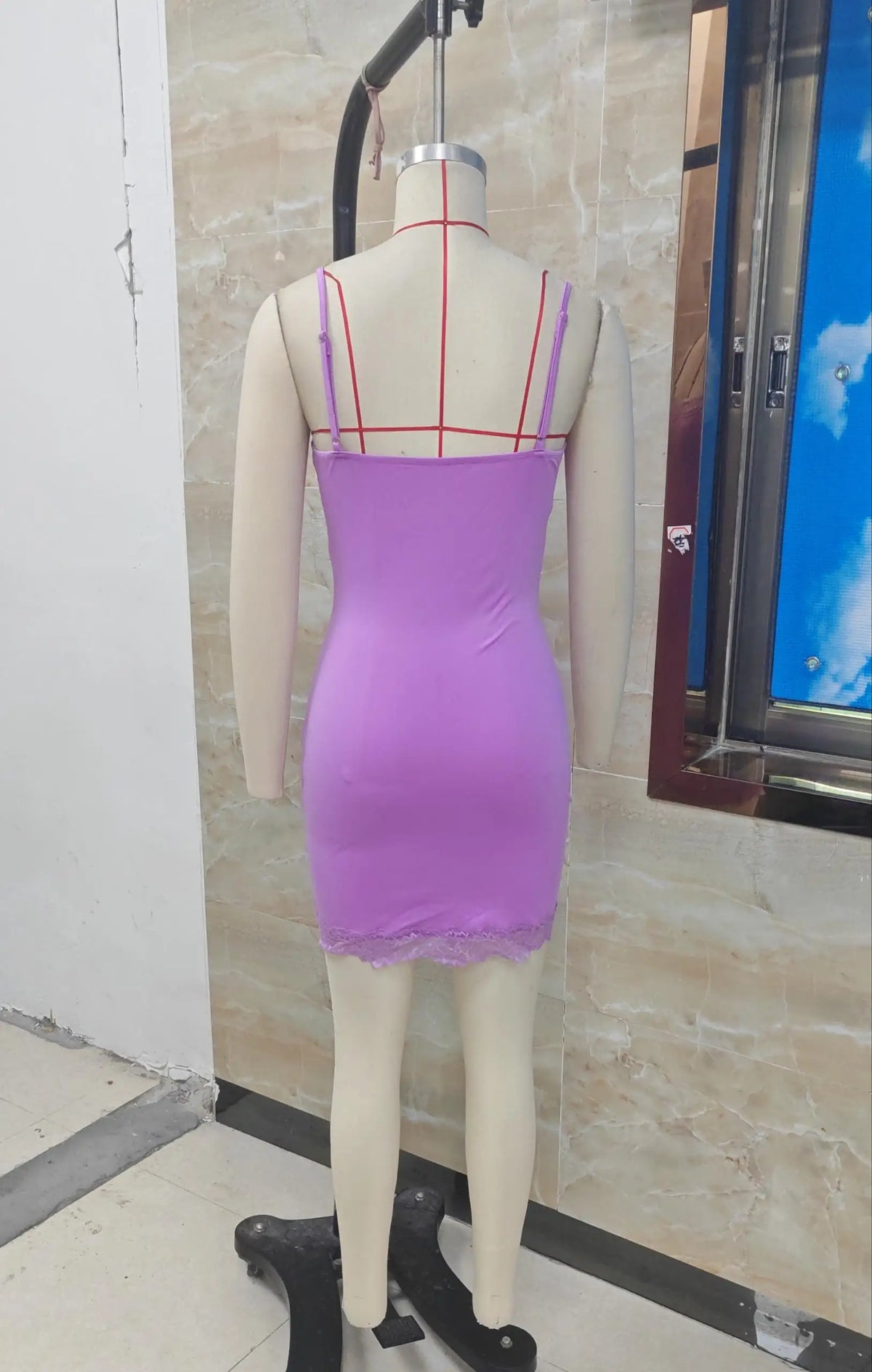 Women Spaghetti Strap Bodycon Mini Dress Lace Trim Neckline Hem Ruched Sleeveless Slim Fit Y2K Party Club Short Dresses