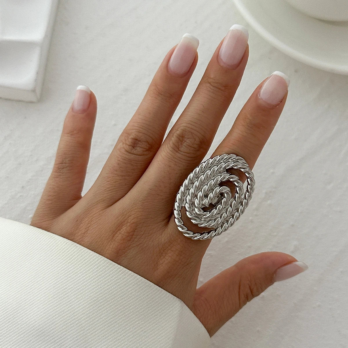 Unique Exaggerated Large Petal Flower Rings for Women Vintage Geometric Adjustable Finger Ring Grunge Jewelry Steampunk