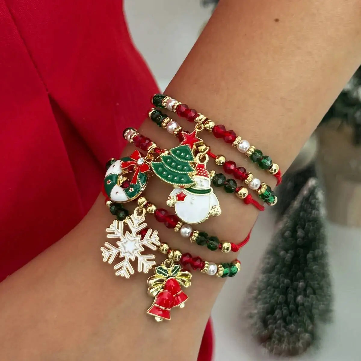 Christmas 5 Pcs/Set Adjustable Jewelry Set for Women with Snowman Snowflake Tree Pendant Cute Trendy Exquisite Rope Bracelets