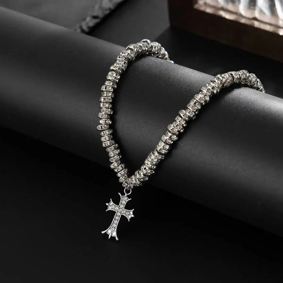Gothic Jesus Cross Pendant Necklace Men Hip Hop Retro Rhinestone Circular Beaded Choker Necklace Couple Jewelry Gifts