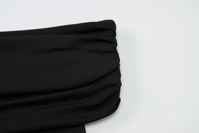 Off The Shoulder Ruched Crop Tops Women Trending Fashion Summer Short Sleeve T Shirts Black White