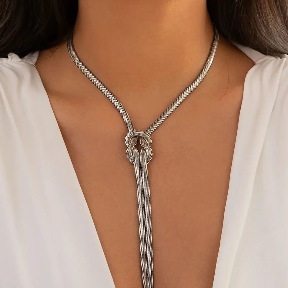 Unique Adjustable Twisted Chunky Snake Long Chain Necklace for Women Sexy Vintage Knotted Link Grunge Chest Jewelry New