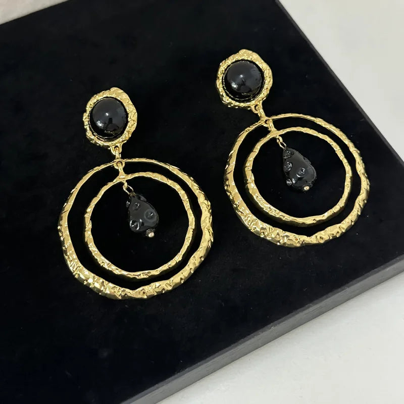 Fashion Show Alloy Golden Round Drop Dangle Earrings for Women Jewelry Baroque Style Party Dress Statement Earrings Accessories