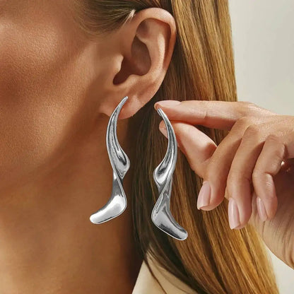 Unique Irregular Twisted Drop Earrings for Women 2026 New Trend Simple Gold Color Piercing Earrings Party Daily Jewelry