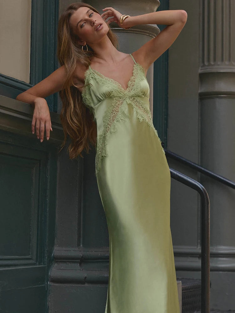 Women Spaghetti Strap Sexy Maxi Dress Lace V Neck Cutout Backless Mermaid Formal Evening Wedding Guest Party Dress