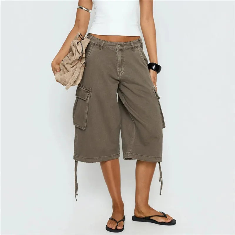 Women's 3/4 Length Low Rise Denim Cargo Shorts Baggy Wide Leg Cropped Trousers with Pockets for Y2K Retro Streetwear