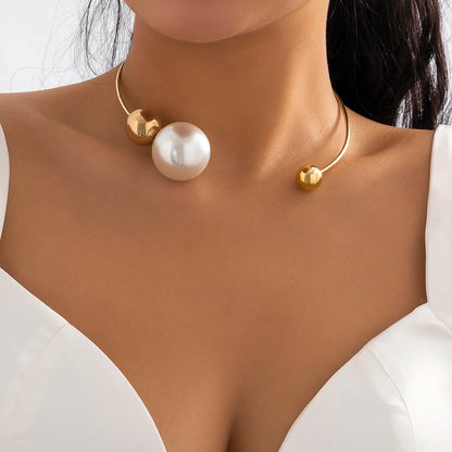 Elegant Goth Big White Imitation Pearl Choker Necklace for Women Ball Pendant Clavicle Chain Wedding Jewelry Collares 2022 New