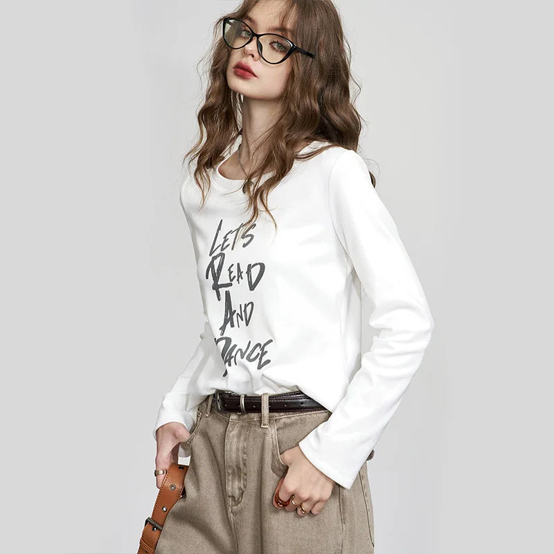 Women's Long Sleeve White T-Shirt with Letter Print, Casual Round Neck Graphic Tee for Everyday, Basic White Top
