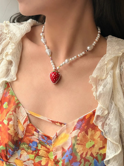 Women's Strawberry Pendant Pearl Necklace, Colorful Beaded Baroque Pearl Choker, Cute Y2K Style Collarbone Jewelry