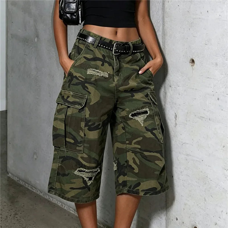 Y2K Hip Hop Camo Cargo Capri Shorts Women Distressed Ripped Multi Side Pocket Baggy Wide Leg Camouflage Streetwear