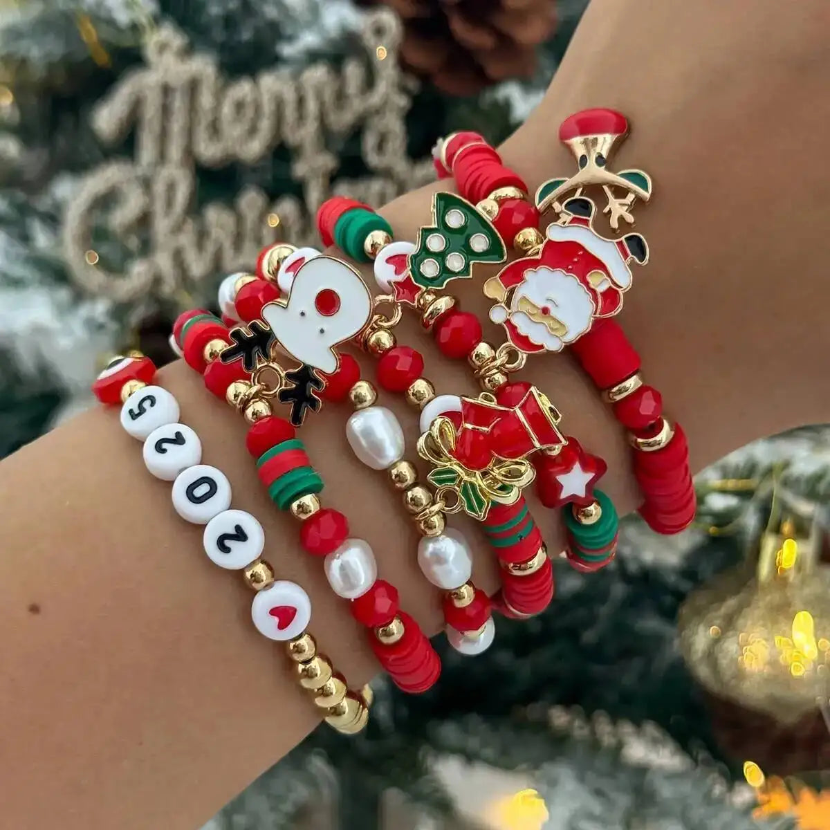 6 Pcs/set Cute Christmas Series Santa Claus Snowflake Tree Pendant Bracelet Women New Year Bangles Xmas Jewelry Gift