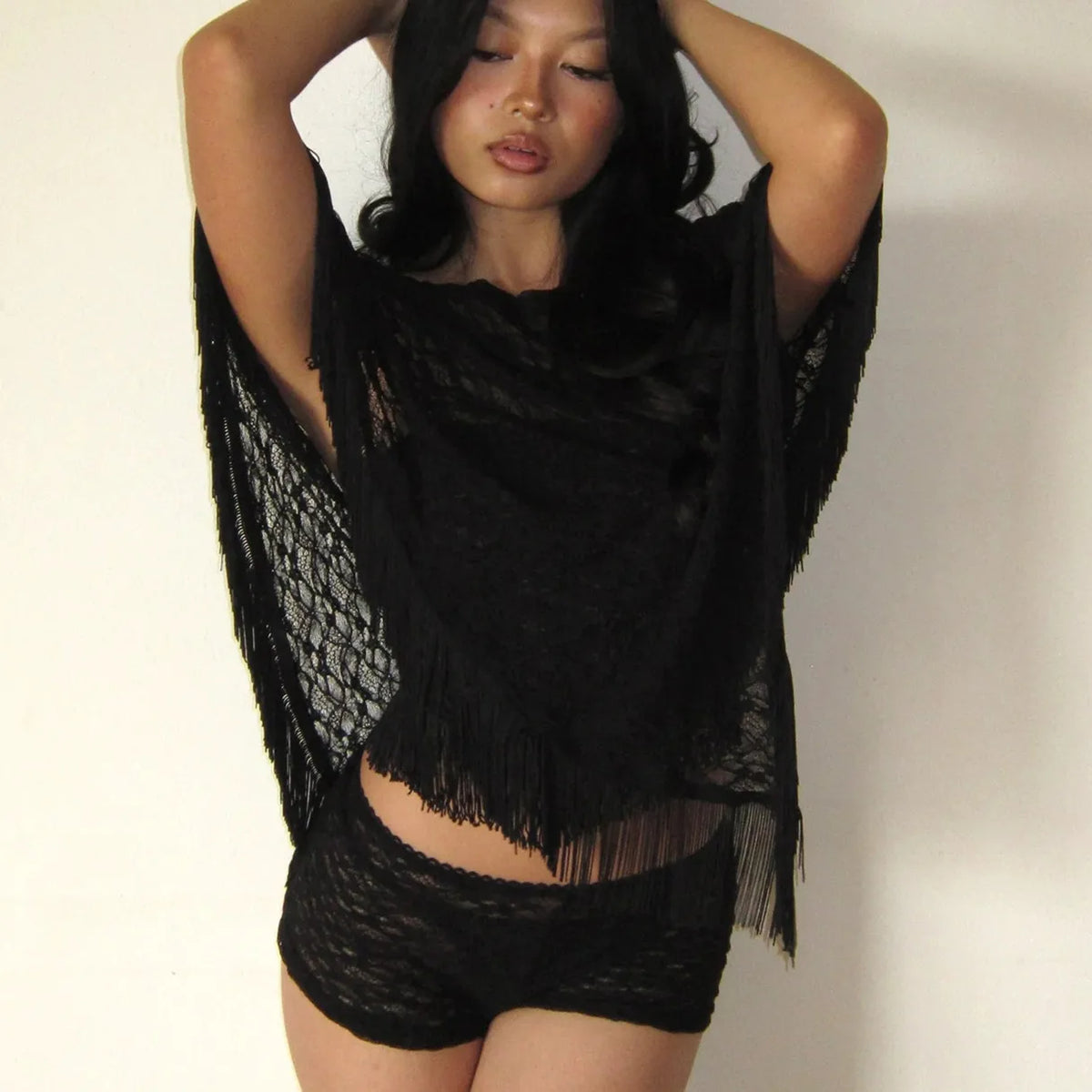 Y2K Lace Sheer Poncho Women Tassel Trim Cape Top Hollow Out Mesh Cropped Shawl Bohemian Beach Cover Up Retro Streetwear