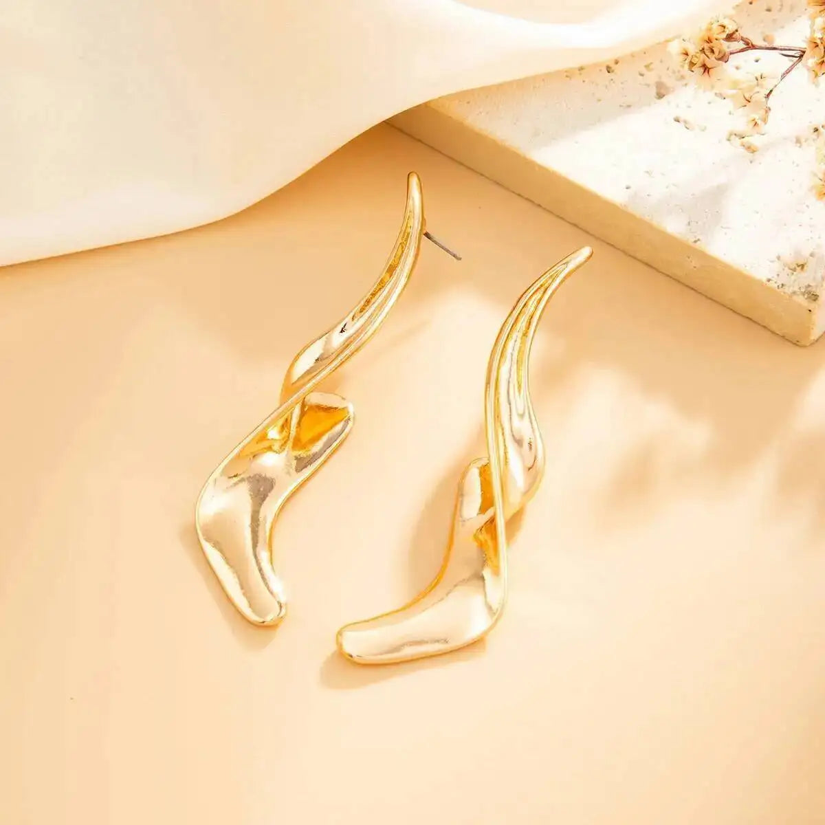 Unique Irregular Twisted Drop Earrings for Women 2026 New Trend Simple Gold Color Piercing Earrings Party Daily Jewelry