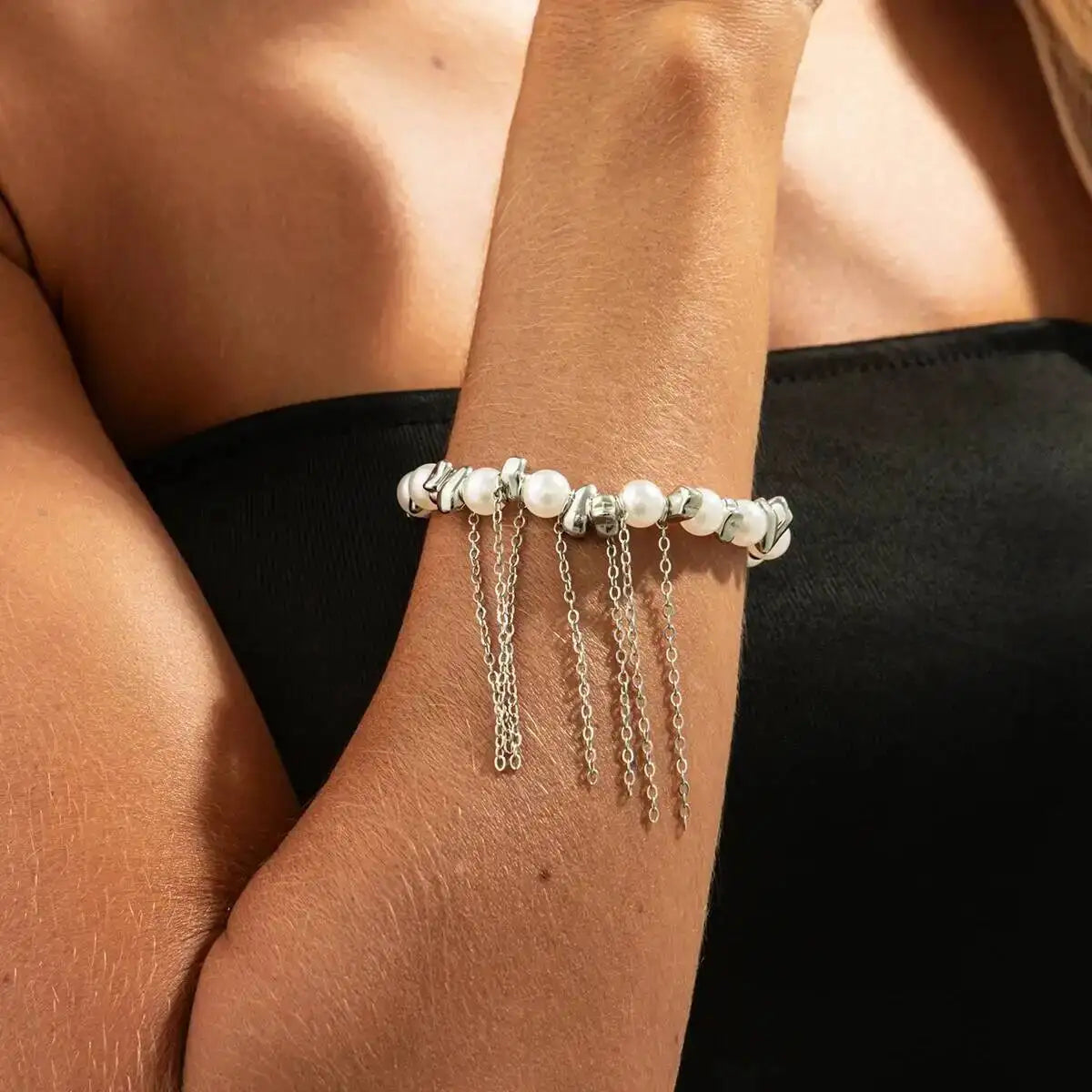 Elegant Tassel Link Pendant Bracelet Vintage Imitation Pearl Chain Charm Bangles for Women Couple Jewelry Gift