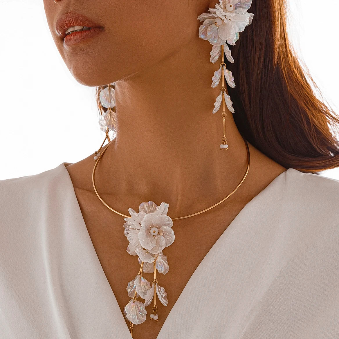 Creative Punk Torques Chain Necklace Women Wed Bridal Elegant White Flower Hanging Drop Earrings Wed Bridal Jewelry Set