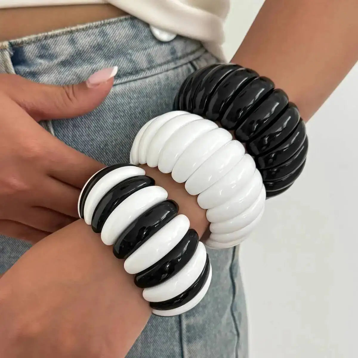 Women's 3-Style Boho Wide Geometric White Resin Cuff Elastic Bangles Set Vintage Punk Y2K Jewelry Gift Set