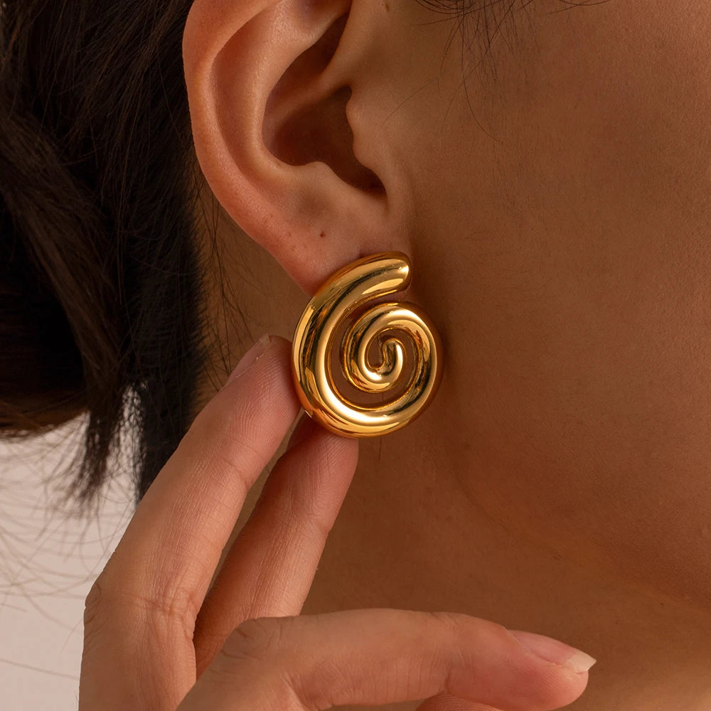 Exquisite Stainless Steel Spiral Hoop Earrings Unusual Anti Allergic Waterproof Metal Gold Color Jewelry Party Gift