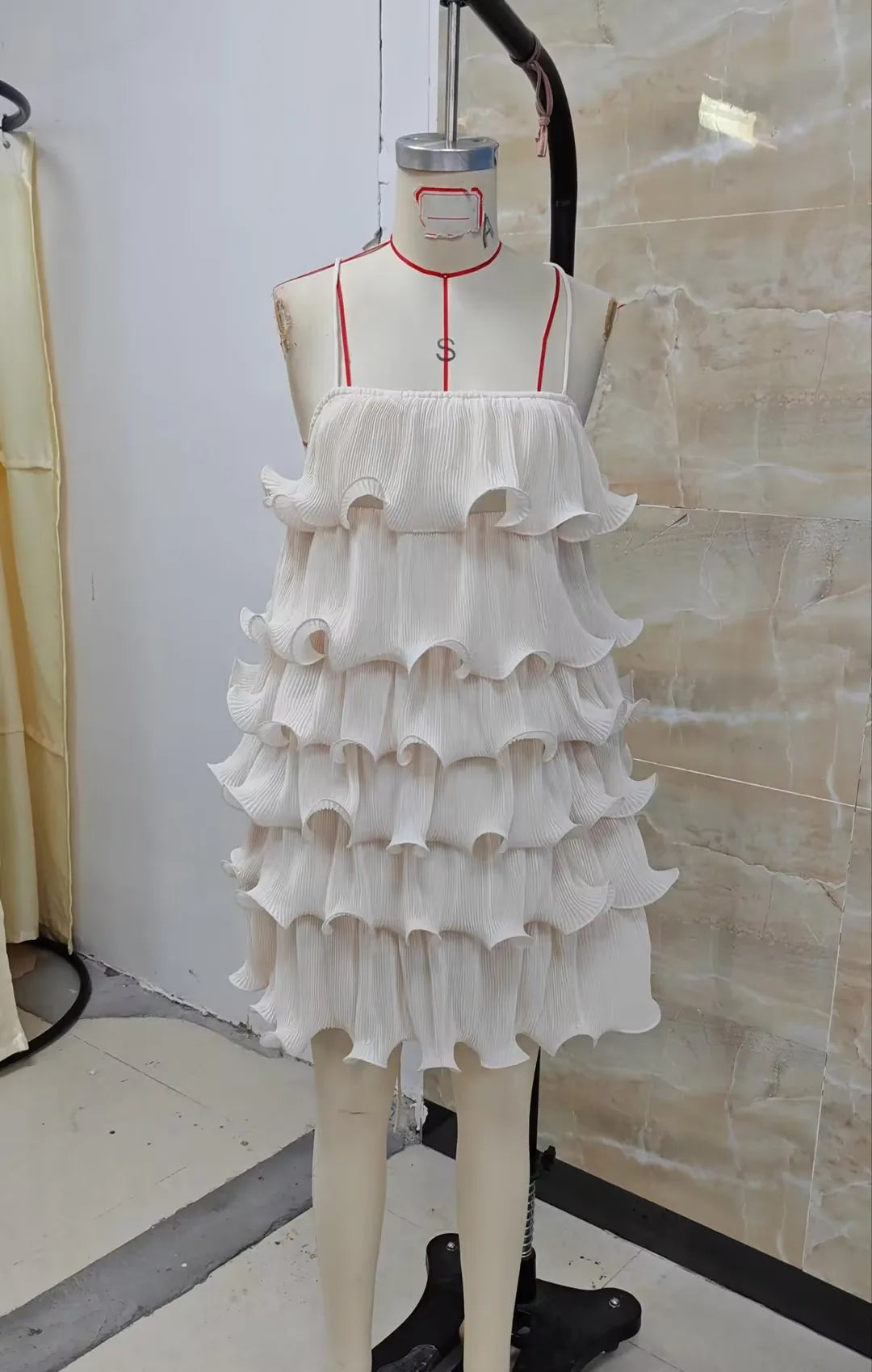 Women Summer Sleeveless Spaghetti Strap Dress Solid Color Chiffon Tiered Ruffled Mini Party Dress Vacation Streetwear