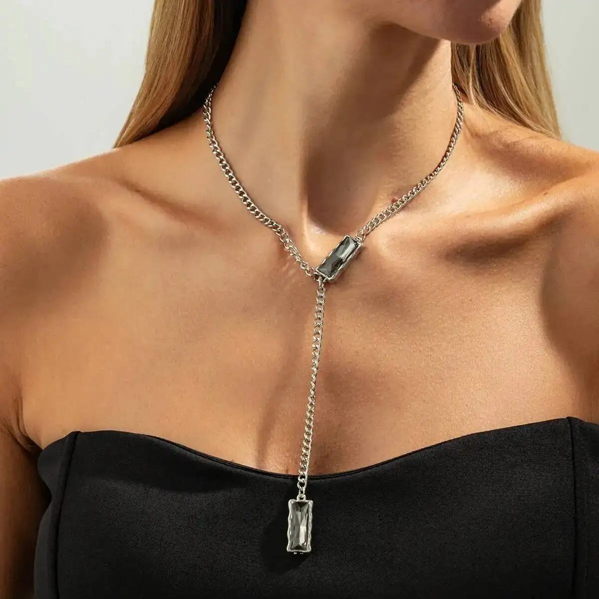 2 Styles Vintage Exquisite Black Square Acrylic Pendant Choker Necklace Women Sweater Chain Aesthetic Mujer Jewelry