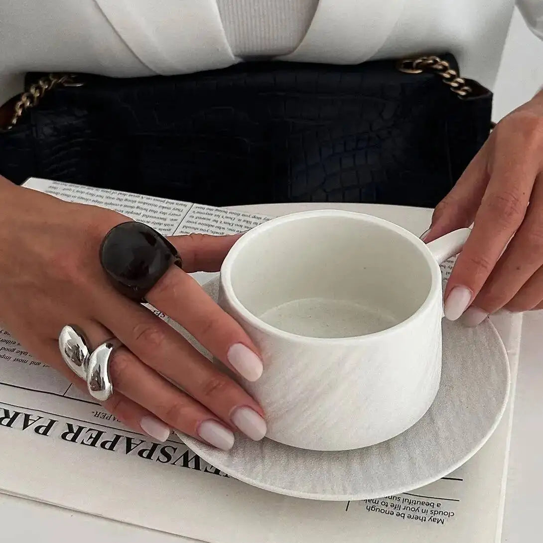 Retro Punk Smooth Water Drop Rings Women Creative Unique Wide Thick Resin Finger Ring Fashion Jewelry Accessories 2026 New