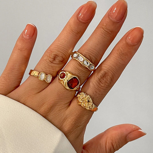 4Pcs Boho Rhinestone Gold Color Ring Set for Women Wed Bridal Geometric Metal Knuckle Ring Couple Jewelry Accessories